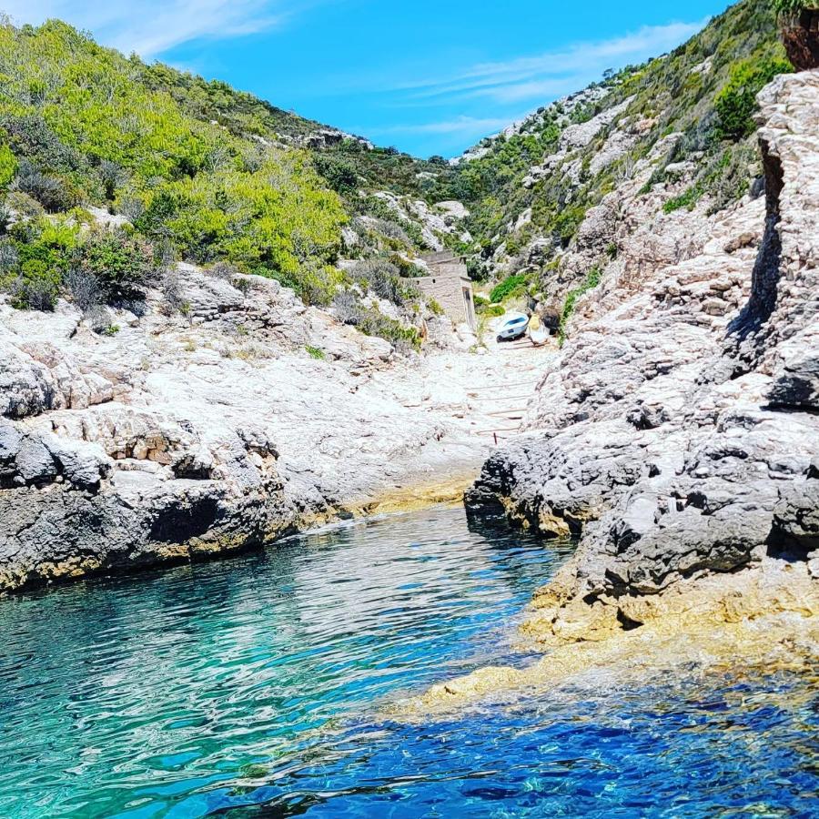 Rural House Pikola With Sea View On Vis Island Villa Komiža Екстериор снимка